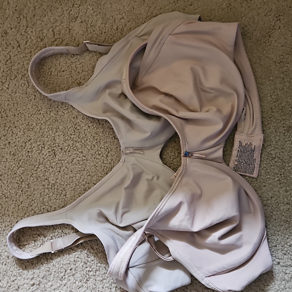 Bali 8 Assorted Lace & Solid Bras 36C Bundle - Picture 7 of 14